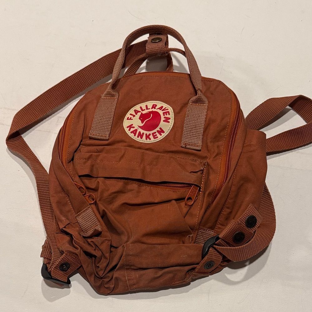 Fjallraven Kånken Rust Backpack